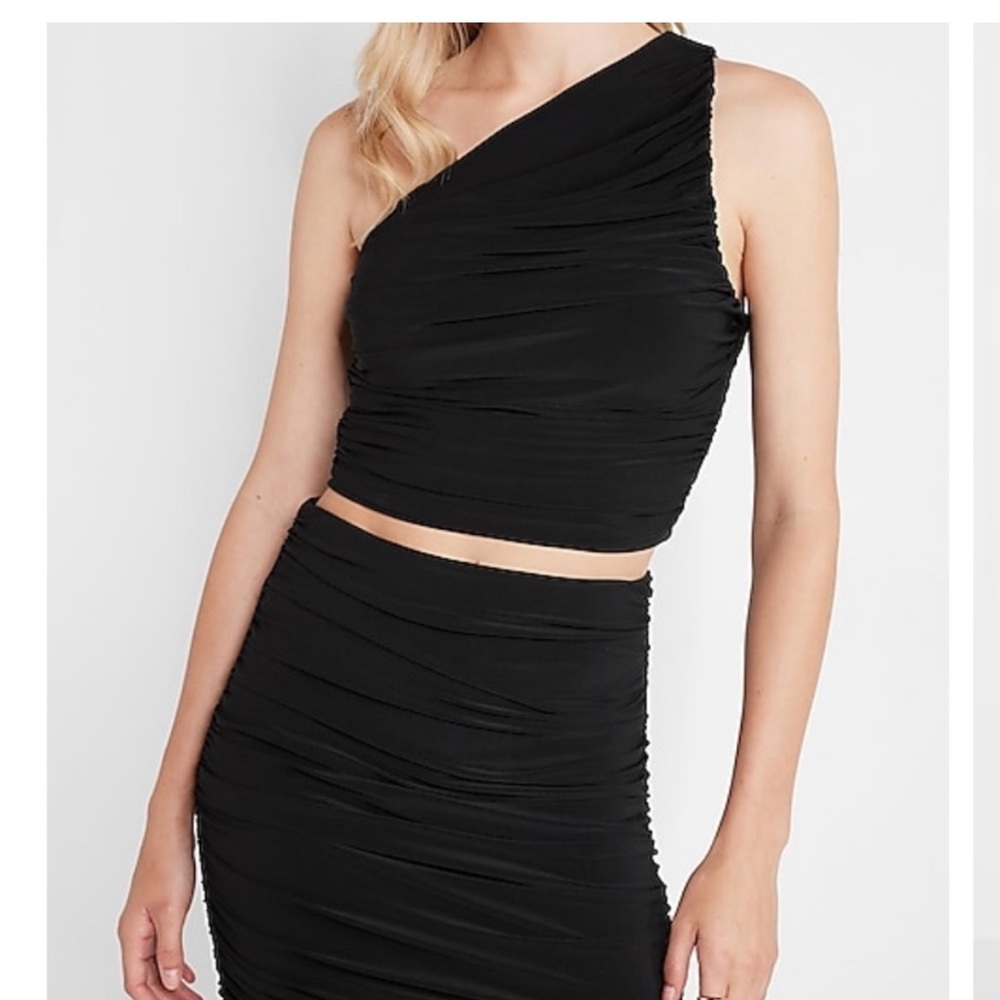 Express ruched one shoulder shirt. NWT